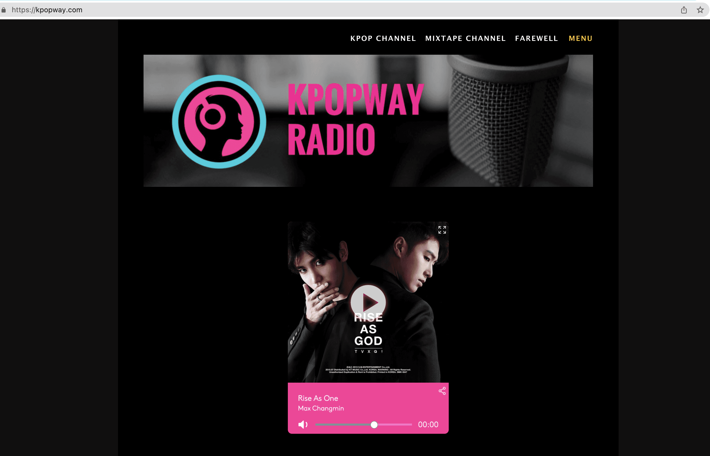 A screenshot of the Kpopway Radio homepage which shows their Radio.co radio player in the centre of the page.